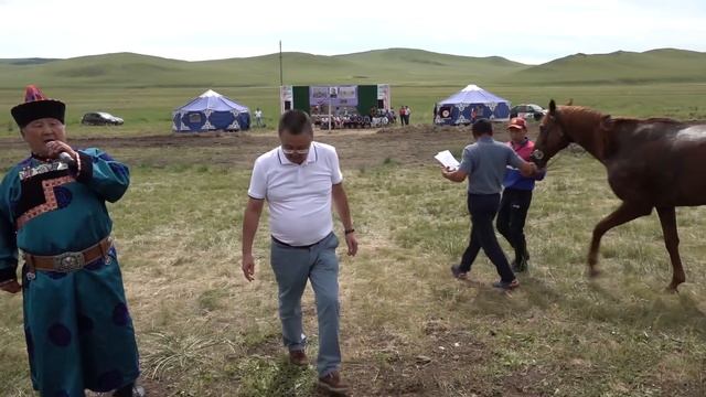 Конные скачки в Хара Шибири