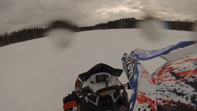 Testissä Polaris RMK 800cc