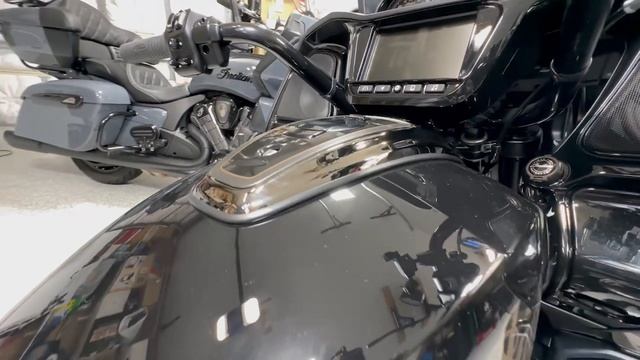 Indian Motorcycle Pursuit Elite Limited or Dark Horse. What Model Trim Would You Choose?