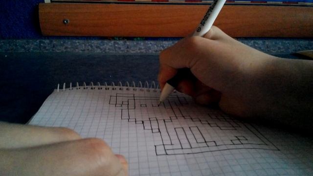 Рисование по клеточкам. 4 урок. Весёлая собачка.