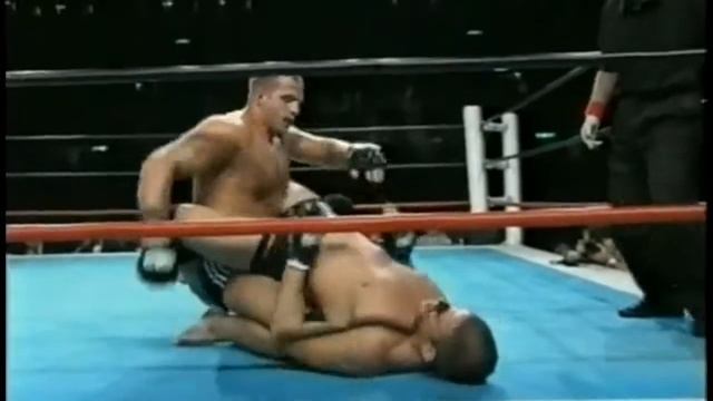 8й бой легенда мма Федор Емельяненко Vs Ренату Бабалу Собрал