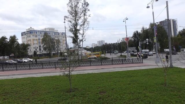 00187 ЕКАТЕРИНБУРГ  ОТ ВЕРХ ИСЕТСКОГО ЗАВОДА ЕДЕМ НА ТРАМВАЕ ДО САИ И ТЕАТРА МУЗЫКАЛЬНОЙ КОМЕДИИ С