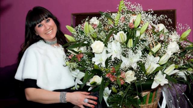 Дарите женьщинам цветы