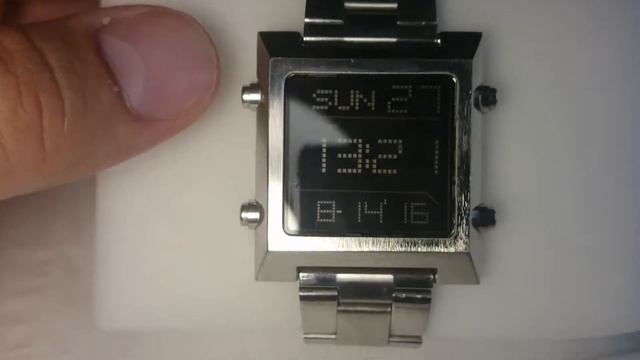 Металлические часы XXCOM