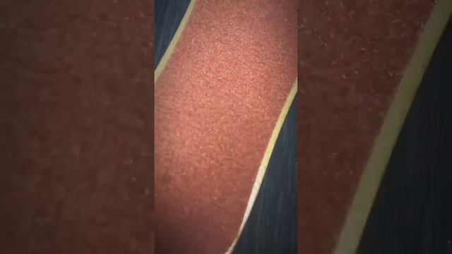 Инструмент для гладких пяток ?Пилка для педикюра Runail проста в применении!