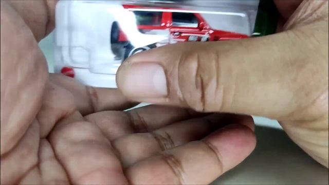Hotwheels Nissan Patrol Custom & Mitsubishi Pajero Evolution