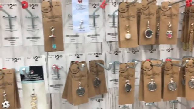 Художественные магазины Michaels и Blick