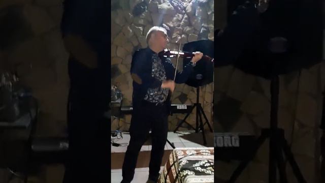 Xidir-skripka Europe