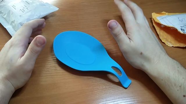 Спонжики, силиконовая подставка и шапочка для душа