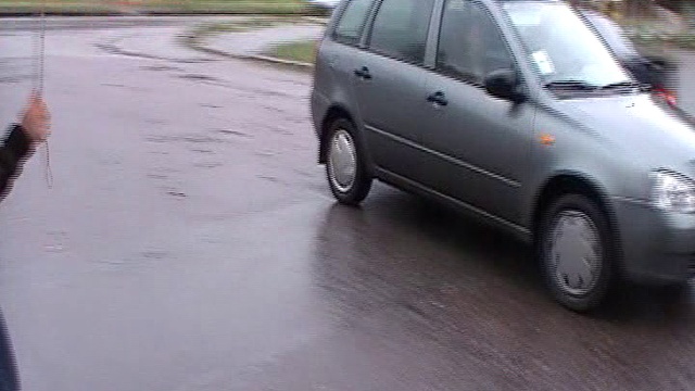 Кому он там нужен...???