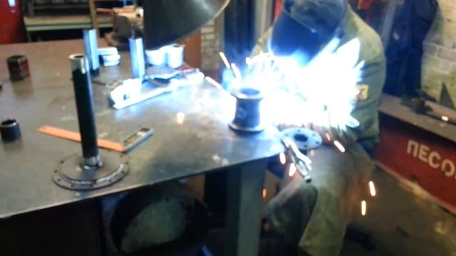 Фонарь смотровой по ч. 598-03.085 Ду 32 производство ПК МС.mp4