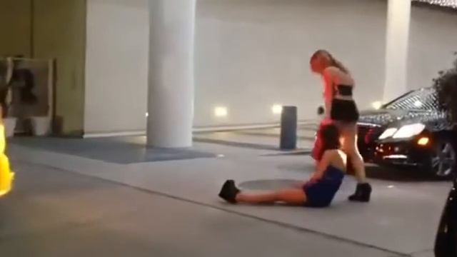 Пьяные девки......РЖАЧЬ!!!