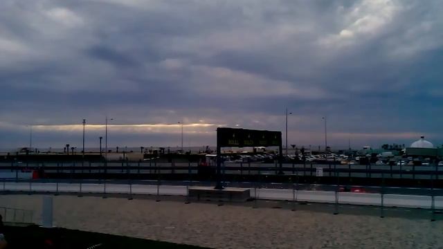 Искры Феррари Кими Райкконена.Формула1.Сочи Россия/Formula1.Sochi.Russia