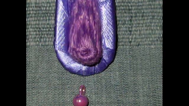 Брошь, вязанная крючком