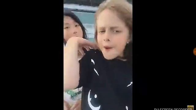 Я села на шпагат !