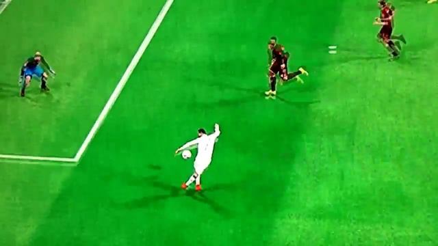 FIFA 15  Навес рабоной и гол головой