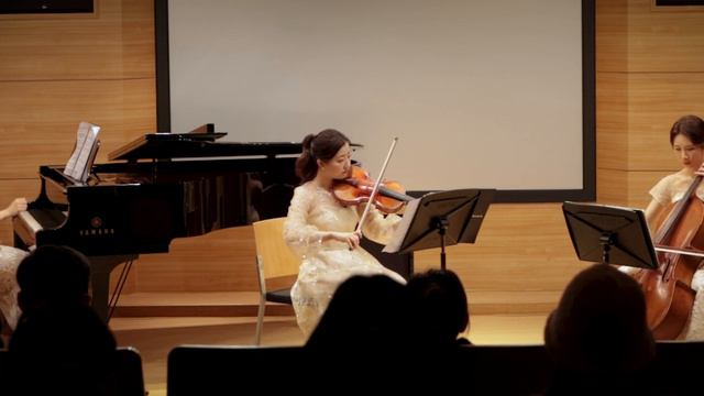 Johm Williams - Hedwig’s Theme From Harry Potter / Trio Aube (piano,violin,cello)