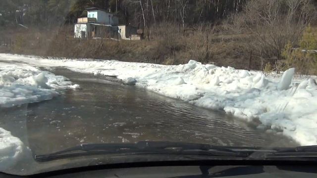 Весна, дорога на дачу, преодоление в брод на РВР (RVR)