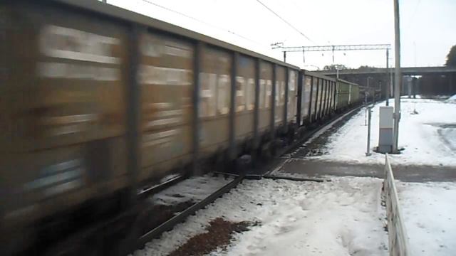 Электровоз ВЛ80С-524 с грузовым поездом