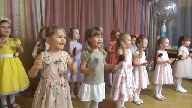 Счастливые моменты семейного праздника - детский сад 