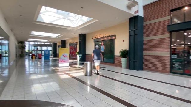 Southpark Mall Strongsville Ohio - COVID HIT HARD! (August 2020)