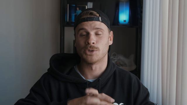 2021 VCORE 98 VS EZONE 98 - Racket Comparison By Former Top 400 And D1 Player