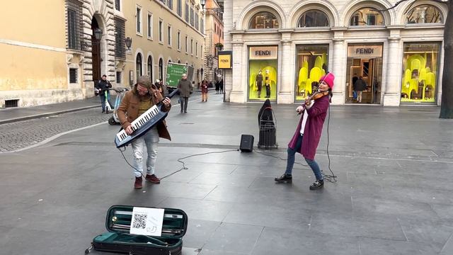 Dance Monkey- Street Performance- Shoulder Synthesizer And Violin Cover Rome