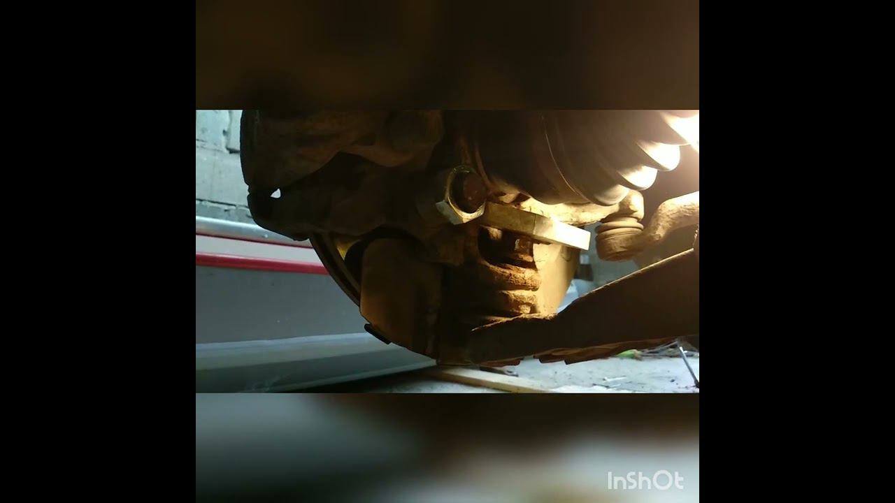 Самодельный съёмник шаровой опоры Volvo 9997310