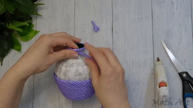 Не стала выбрасывать баночки от витаминов и сделала вазочки для живых цветов?Я в восторге от них!?