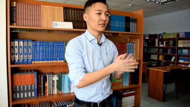 Страна читающая — Аслан Нурахметов читает произведение «Ленинградцы, дети мои!» Дж.Джабаева