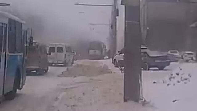В Волгограде загорелся автобус