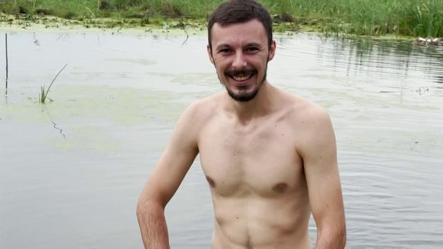 Волк или кабан? | Сельский вайб | Рыбалка руками