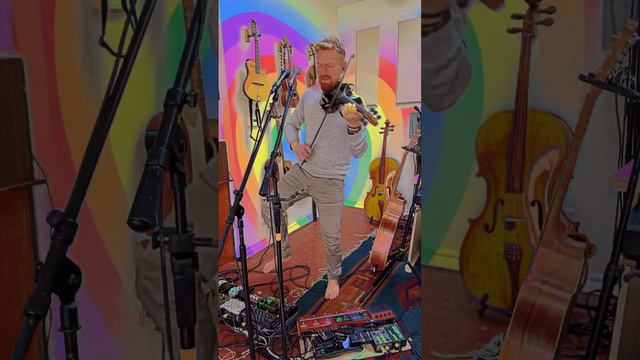 There Is Magic All Around Us! ✨ #liveloopingartist #violin #timsnider #allthesame