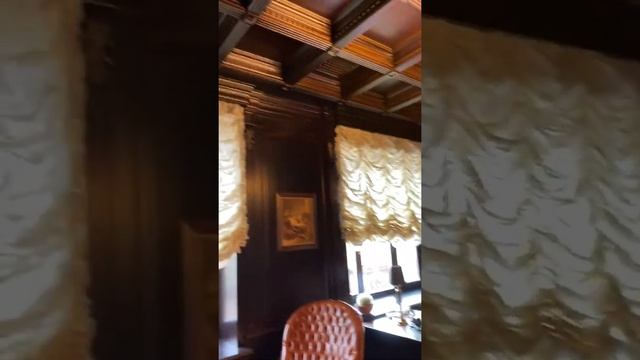 Кабинет с кессонным потолком  Матерьял ясень