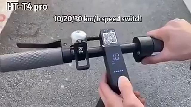 AC T4 PRO EU Freeshipping  WAREHOUSE ELECTRIC SCOOTER APP 8.5 Inches Solid Tire 3Foldable SCOOTER