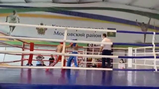 бой самого лучше кикбоксера, вес 42