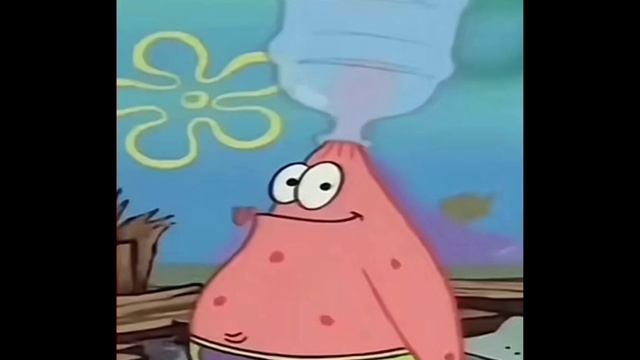 Патрик с бутылкой на голове мем