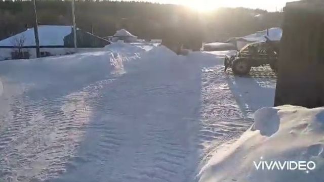 Гусеничный минитрактор. Первый выезд