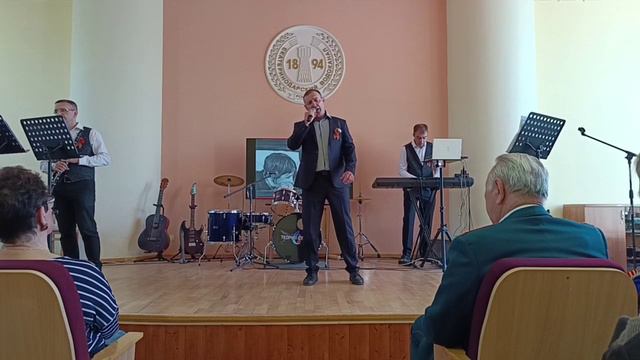 Песня о Родине (17 мгновений весны)