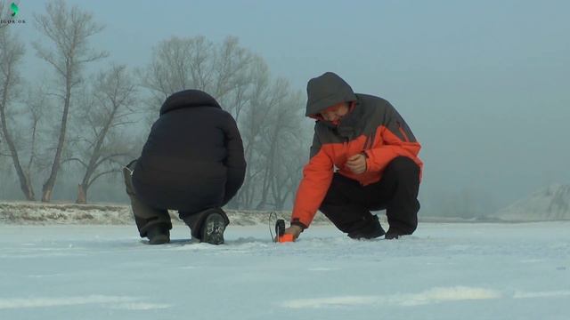 Рыбалка в -30  Открыли сезон
