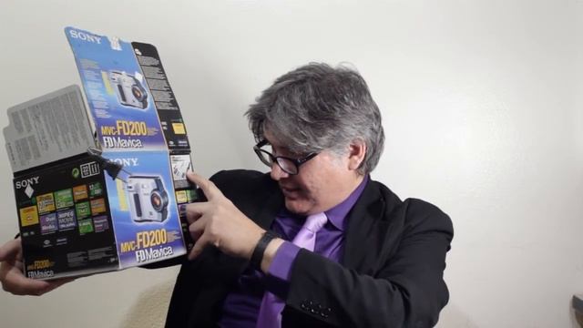 Sony MVC FD-200 Mavica 2 0 Meg Digital Camera Review