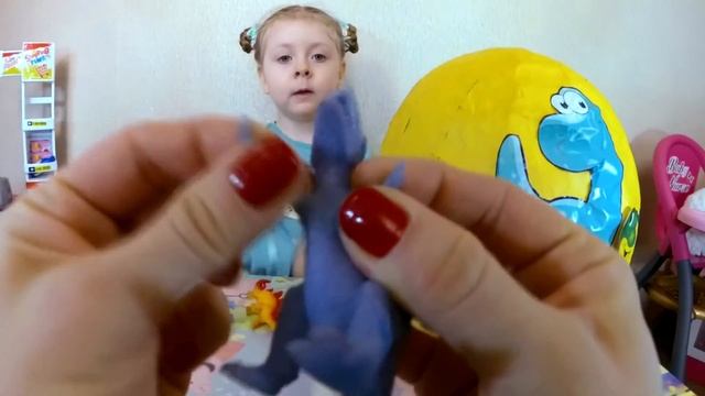 Динозавры Большое яйцо с сюрпризом  открываем игрушки Видео для детей