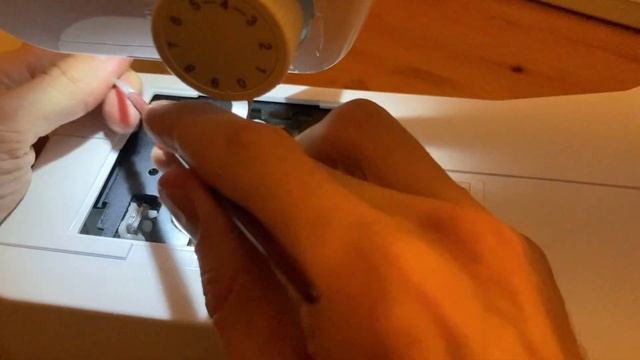 Просто почистить швейную машинку  Just clean sewing machine