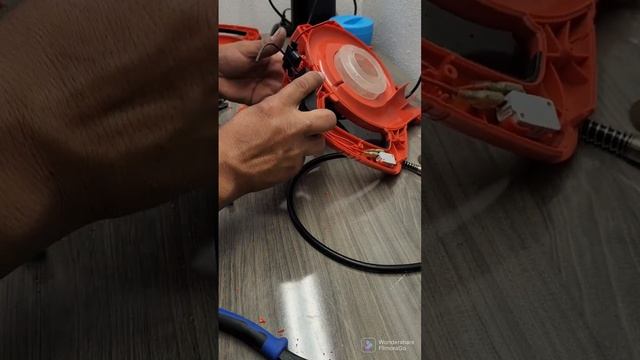 Black& Decker Blower  Converted To Accept The DeWalt Battery