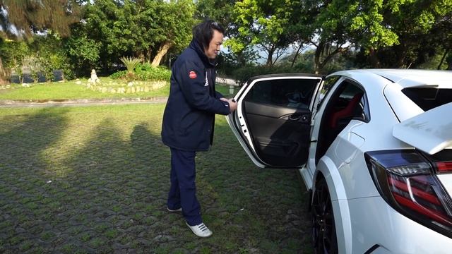 手排魂不滅！戰鬥、舒適在彈指之間 HONDA Civic Type-R｜新車試駕