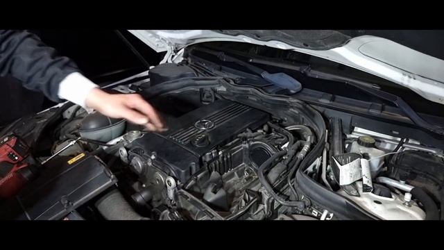 Mercedes W204 C200: Jak Wymienić Filtr Powietrza | Prosty Poradnik Zrób To Sam DIY