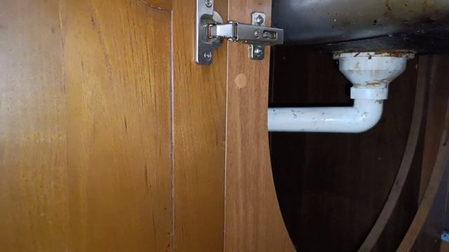 чувствуется рука мастера, интересного о чём думал человек когда лепил этот сантехнический шедевр