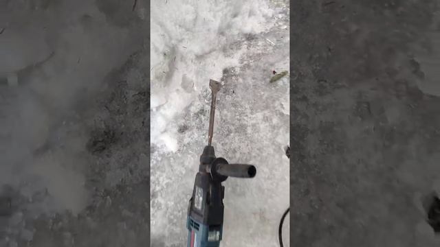 Как быстро раздолбить толстый лёд