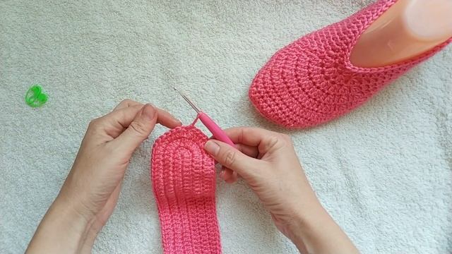 Для любителей крючка!! Удобные следки тапочки крючком.