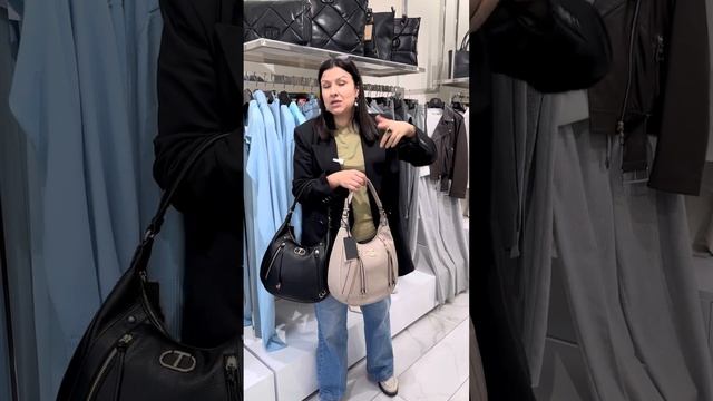 Бутик женской одежды и аксессуаров? Астрахань:ул.Ленина 6